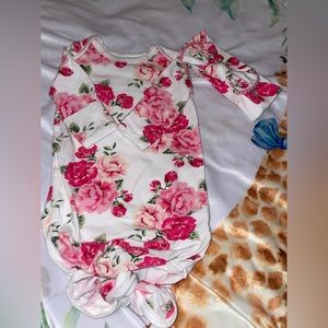 Pink flower knot sleeper with headband
